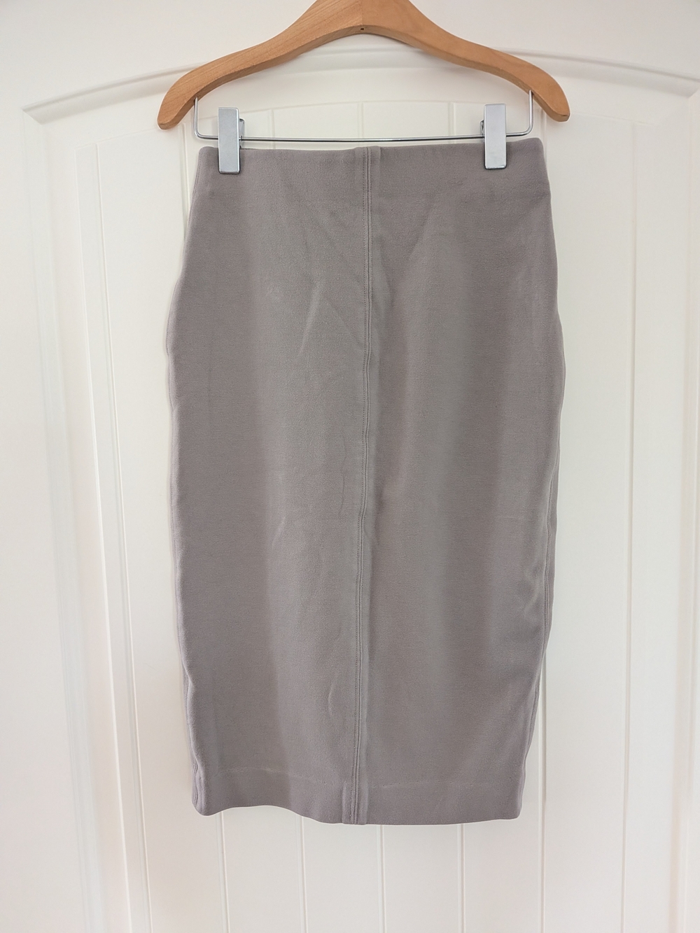 Women's Gray Pencil Skirt - Classic Pull-On Style